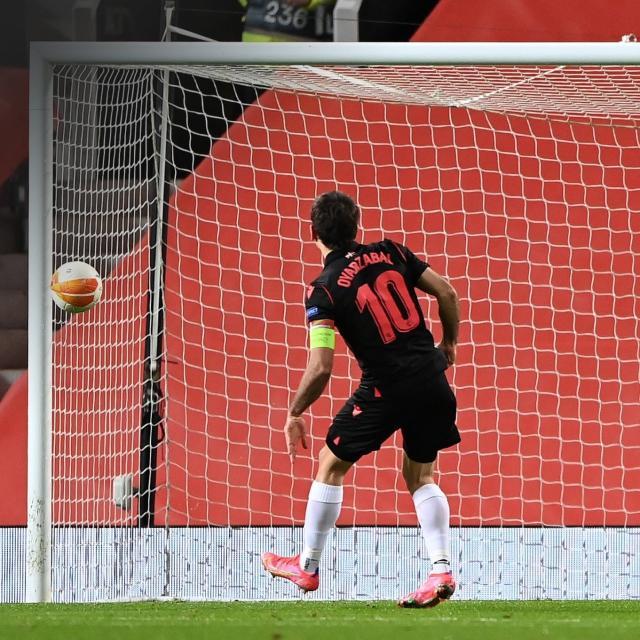 西甲欧联综述：黑马创造历史 黄潜双杀晋级